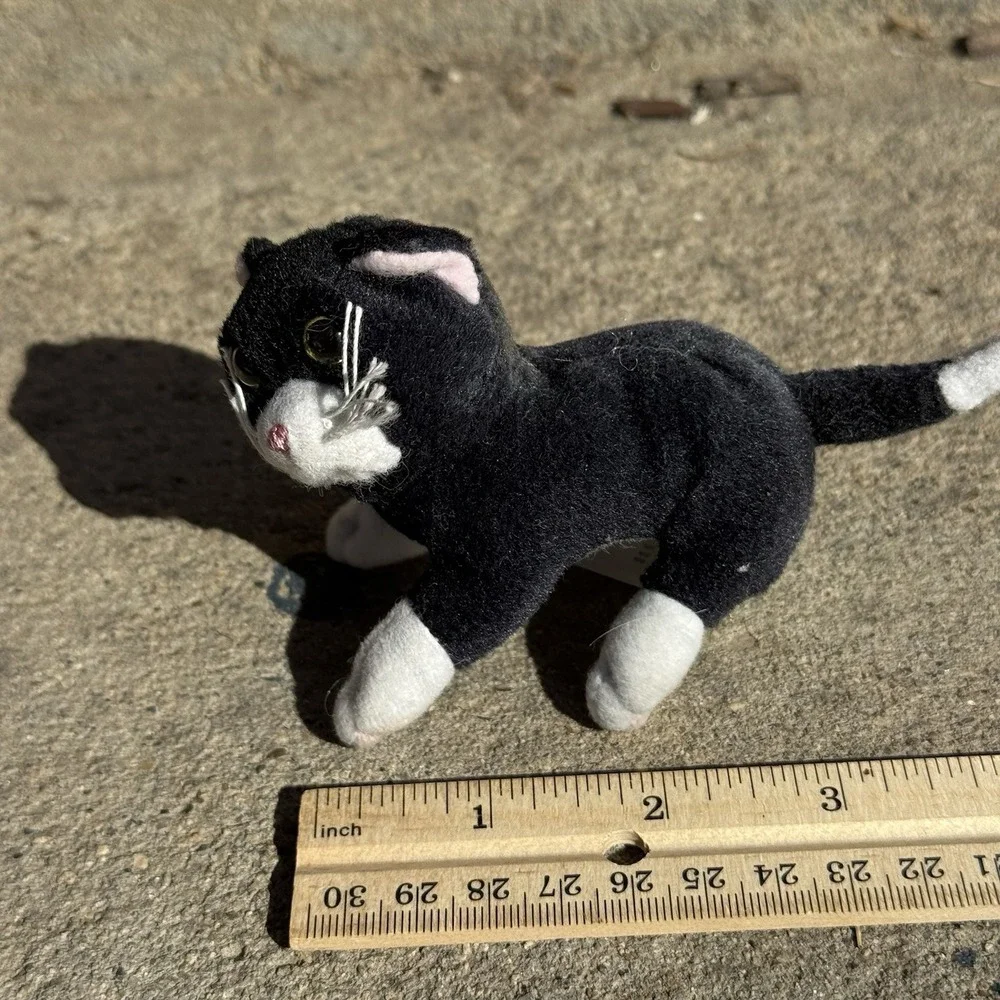 Retro 2008‎ McDonald's Happy Meal Toy FurReal Friends Black & White Cat Plush